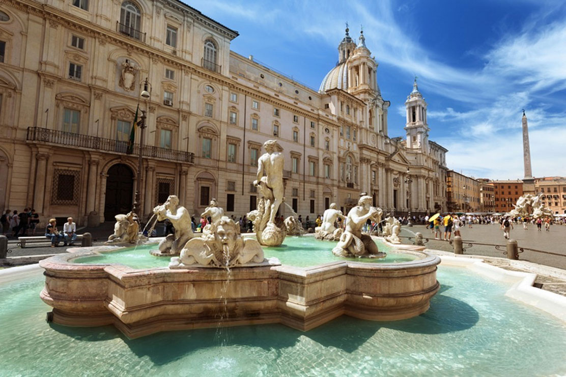 Navona square: one of the most extravagant baroque squares.